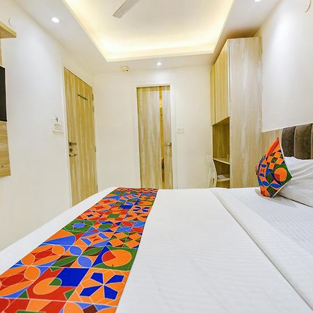 Fabhotel Luxury Inn Near Adarsh Nagar Metro Delhi  Bagian luar foto
